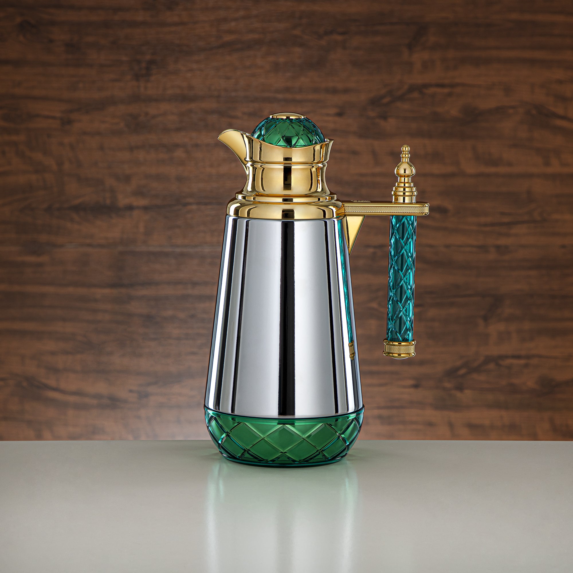 ألمرجان طقم ترامس، زر ضغط، مقبض أكريليك - 0.7 لتر + 1 لتر، فضي، ذهبي وأخضر (CBY+CBZ-CGG) - زجاجات فراغ ترامس