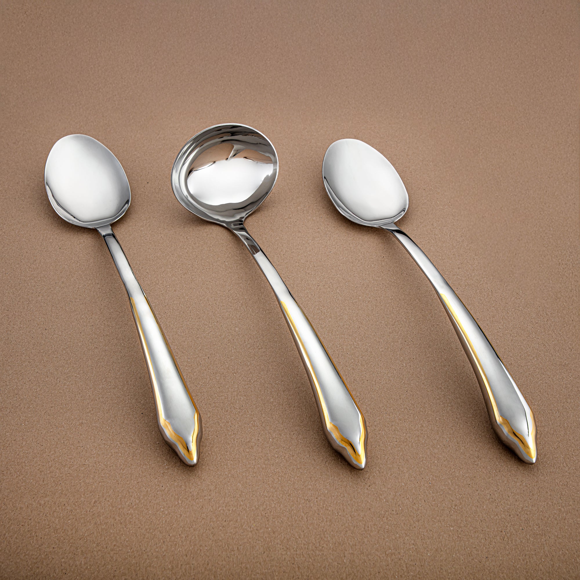 طقم أدوات مطبخ المرجان 7 قطع، ستانلس ستيل، مع حامل، فضي وذهبي (CUT1620084) - أدوات تقديم أنيقة