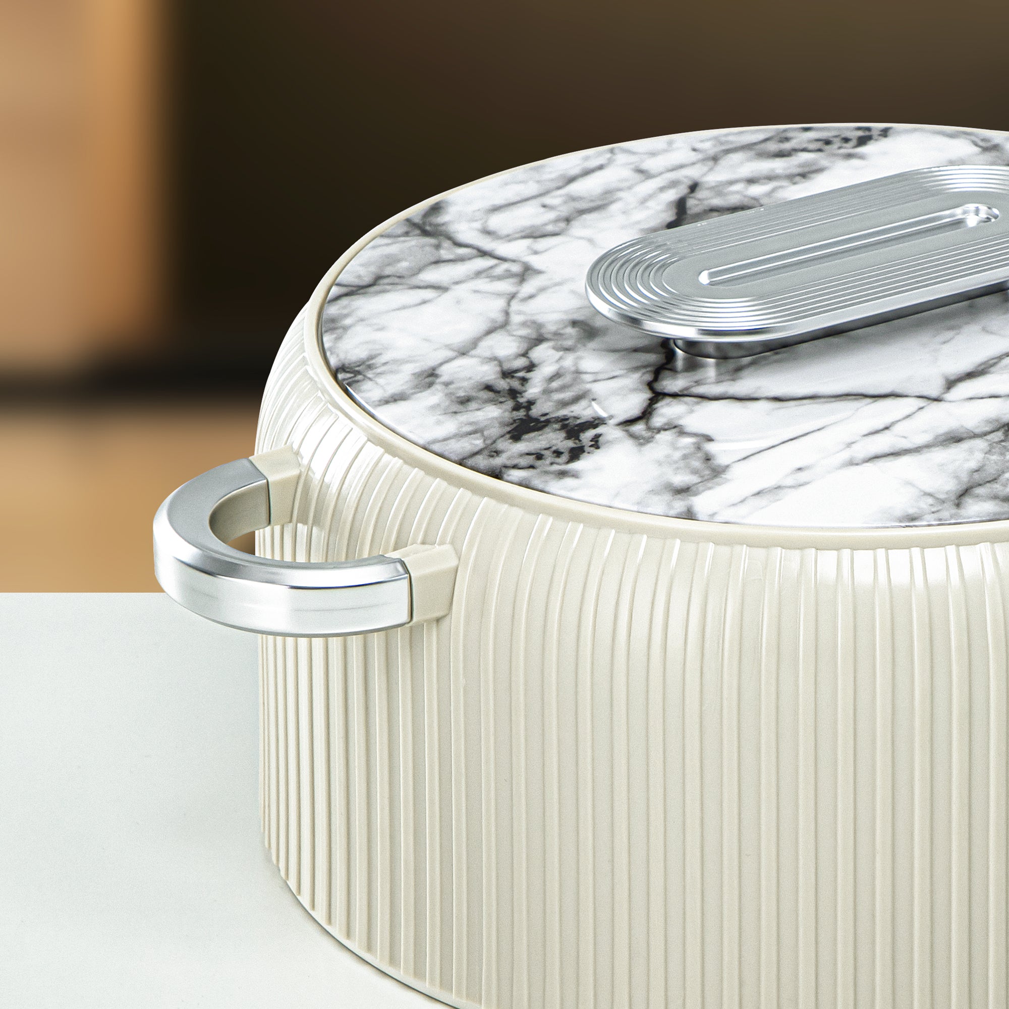 ألمرجان حرارات بلاستيك، مجموعة من 3 قطع، أبيض وفضي، 2000 مل + 4000 مل + 6500 مل (EK-200/400/650 WM/MC) أدوات تقديم رمضان