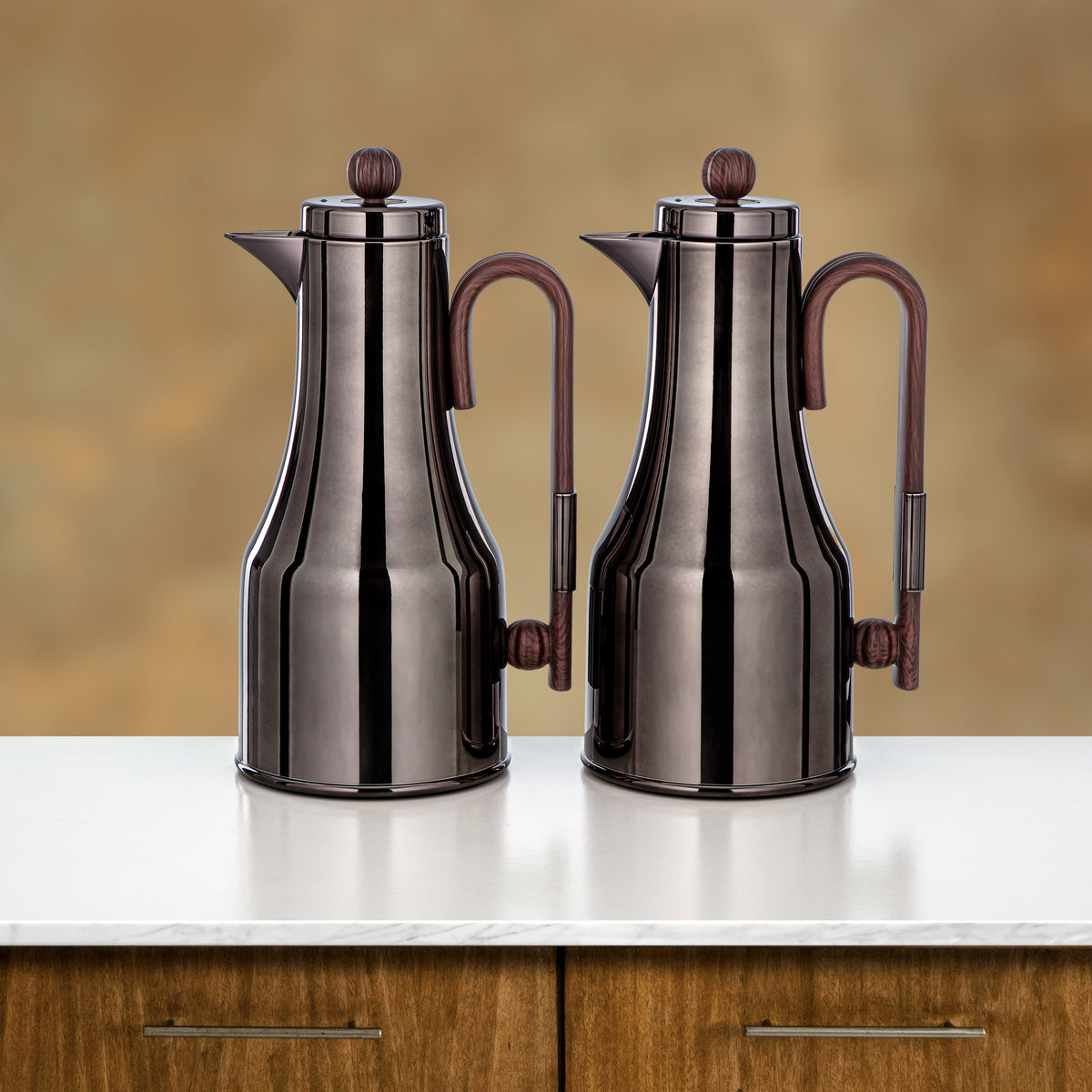 Almarjan 2 Pieces Vacuum Flask Set, Gun Black & Dark Wood