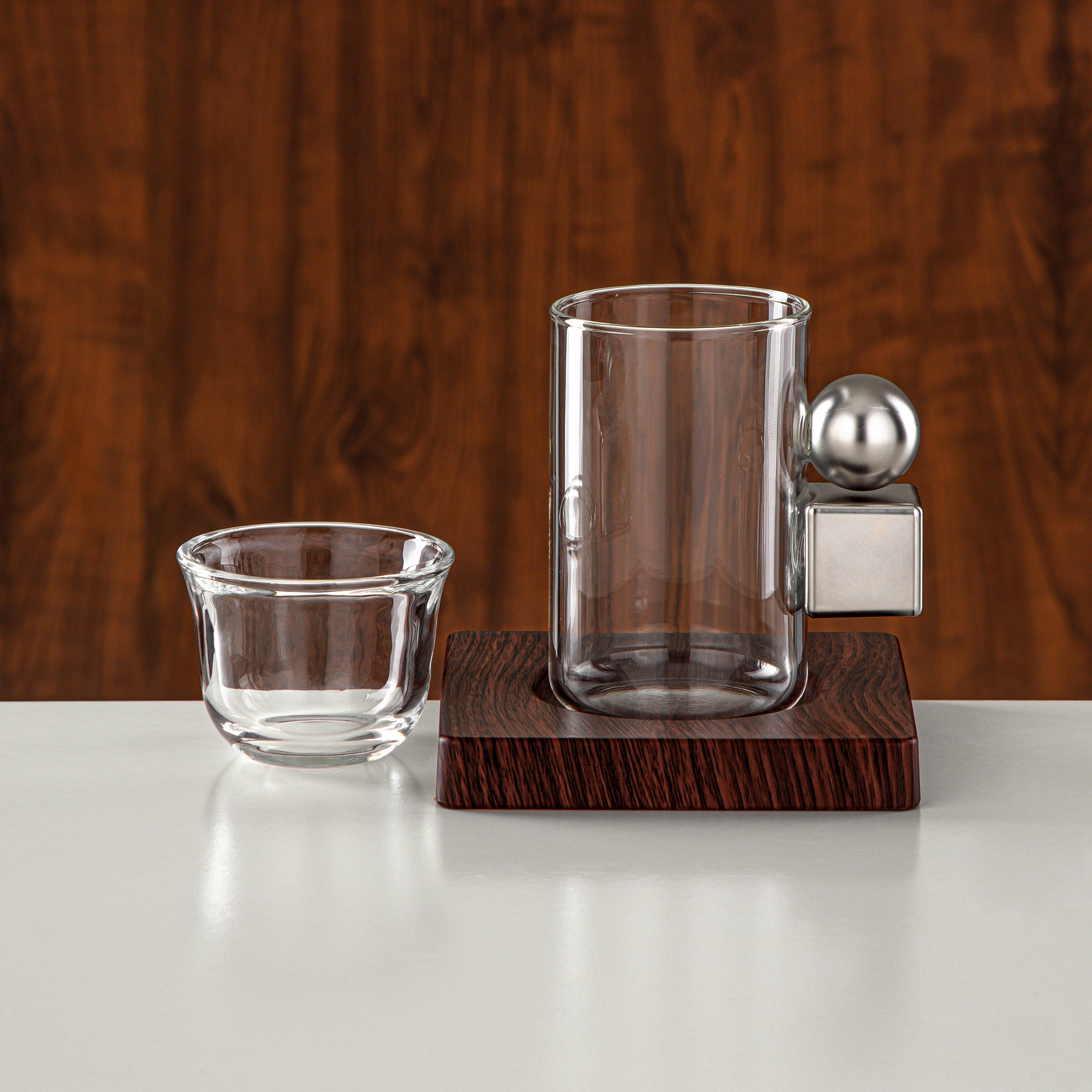 طقم شاي المرجان ١٨ قطعة بلمسة النيكل غير اللامع والخشب الداكن