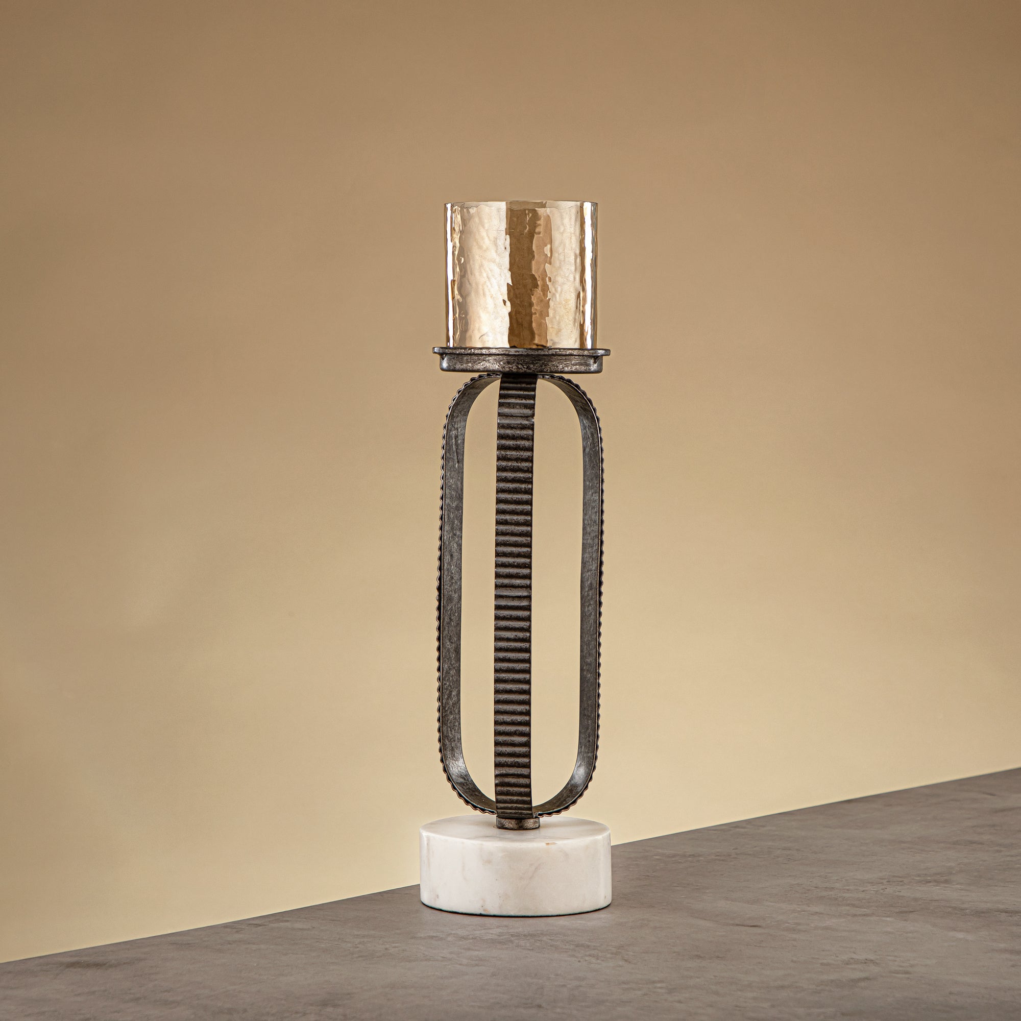 حامل شموع المرجان العمودي 39 سم فضي ريفي