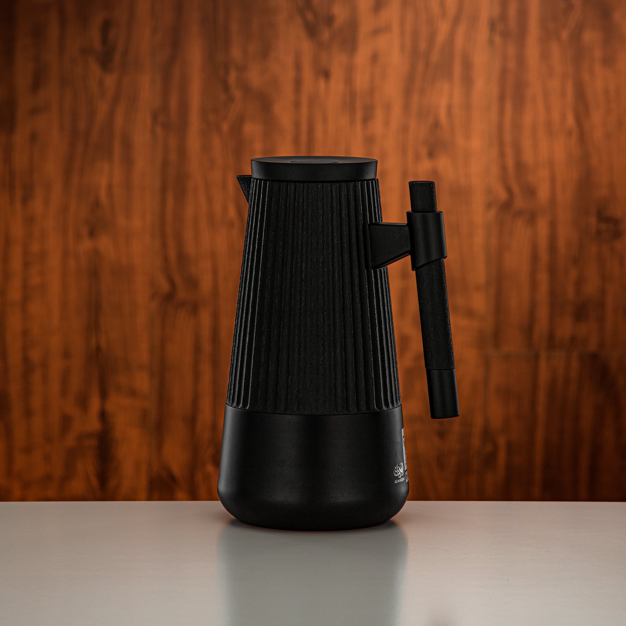 طقم ترامس المرجان 1 لتر + 1 لتر أسود غير لامع