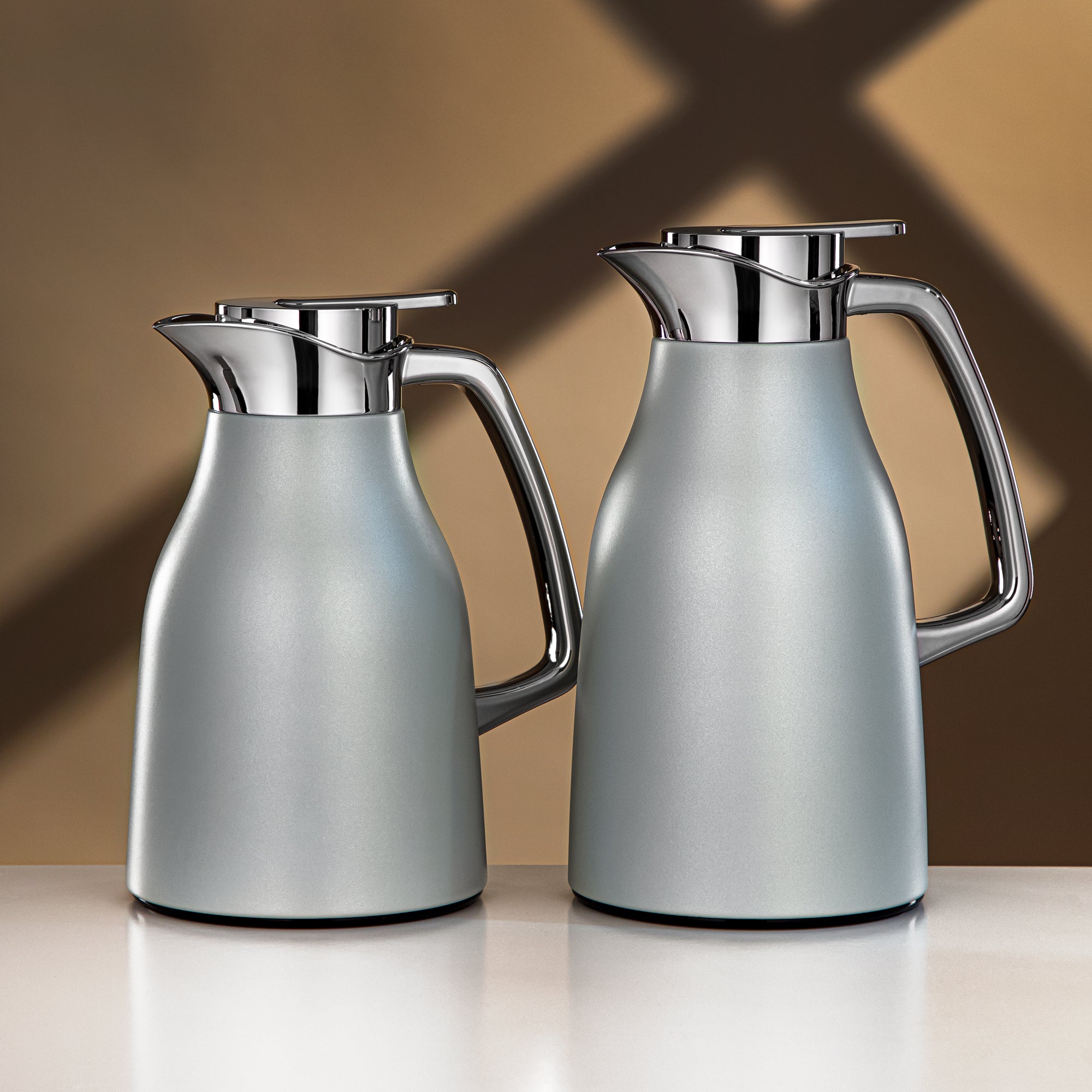 المرجان طقم ترامس Matt Grey & Silver 0.7L + 1L (RGC-0700Q265YZC+1000Q265YZC) – تقديم أنيق | رمضان و التجمعات