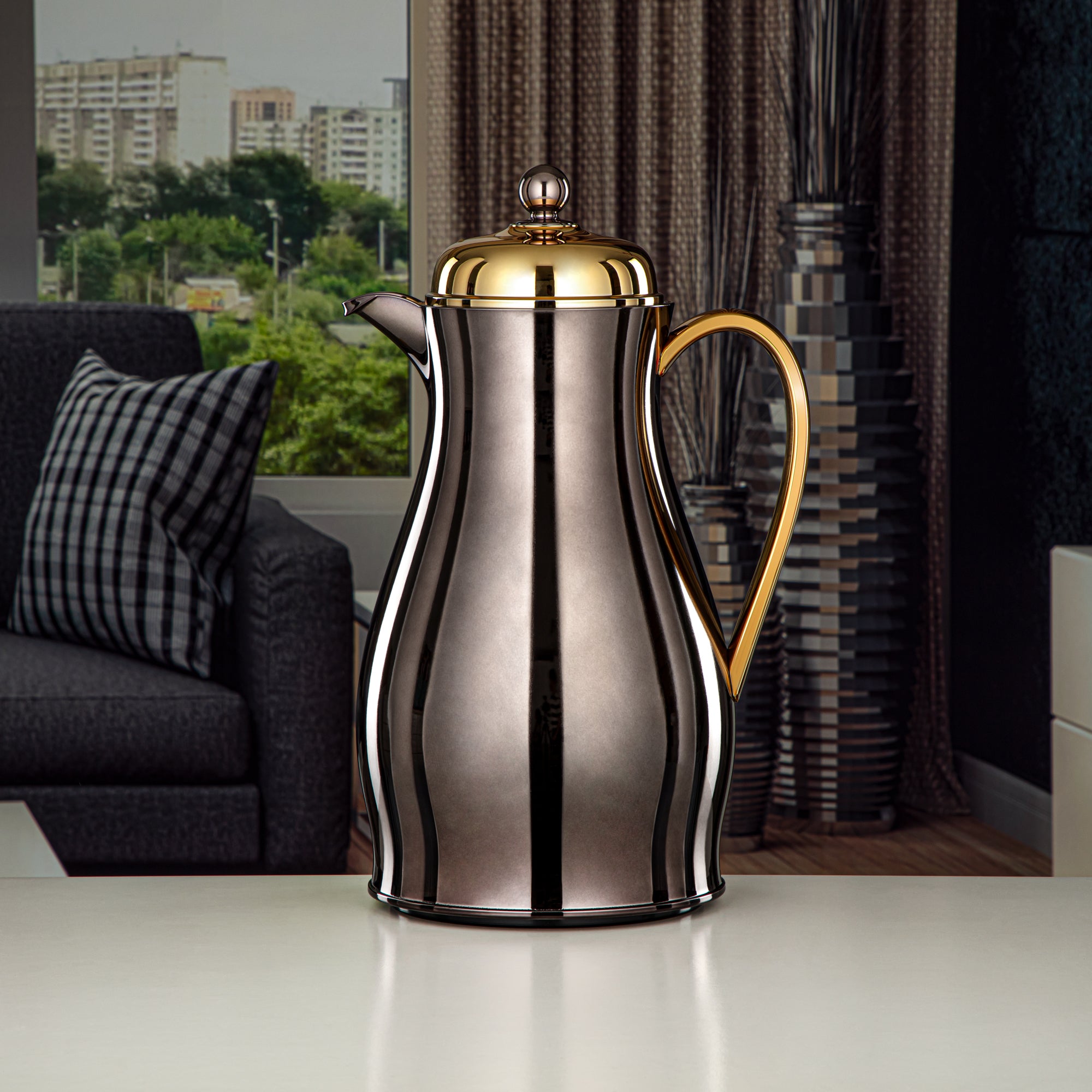 Almarjan Vacuum Flask Metal Body with Glass Liner 1.4L Nickel Black & Gold (RPA-140-NBKG) – Everyday Elegance Collection