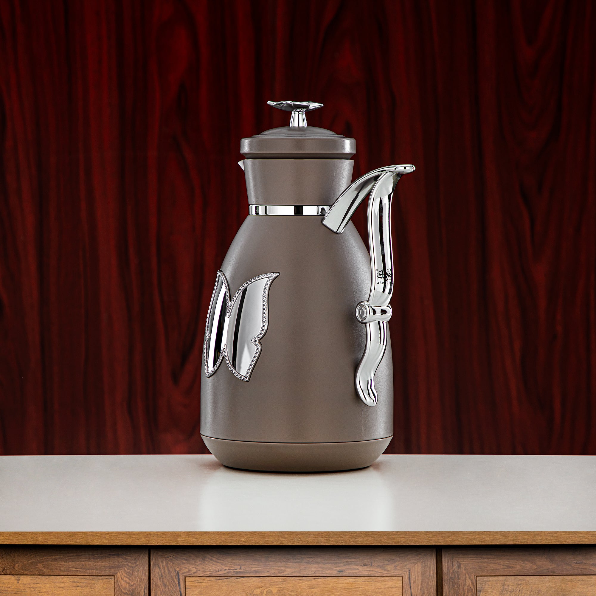 طقم ترامس المرجان بلاستيك زر ضغط 0.7 لتر + 1 لتر قهوة وفضي (SM-2C142-070/100 WG/C) - زجاجة شاي وقهوة