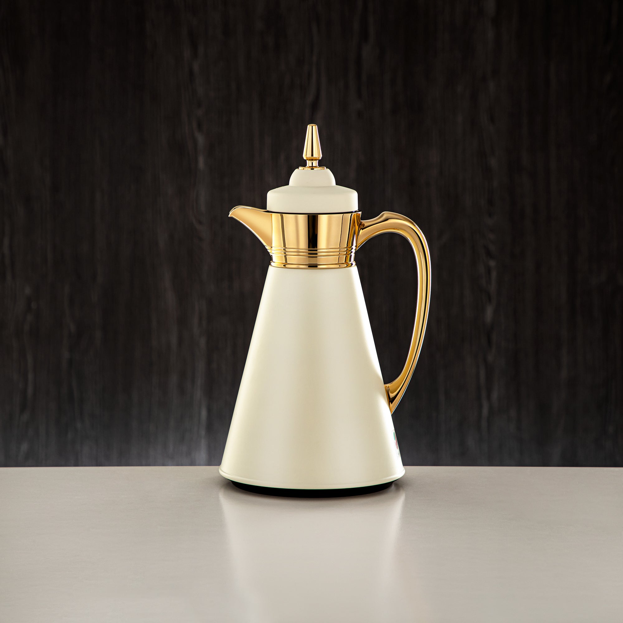 ألمرجان طقم ترامس، 0.7 لتر + 1 لتر، بيج وذهبي (UBC-A0700/B1000 Q305YZC95) - أدوات تقديم رمضان