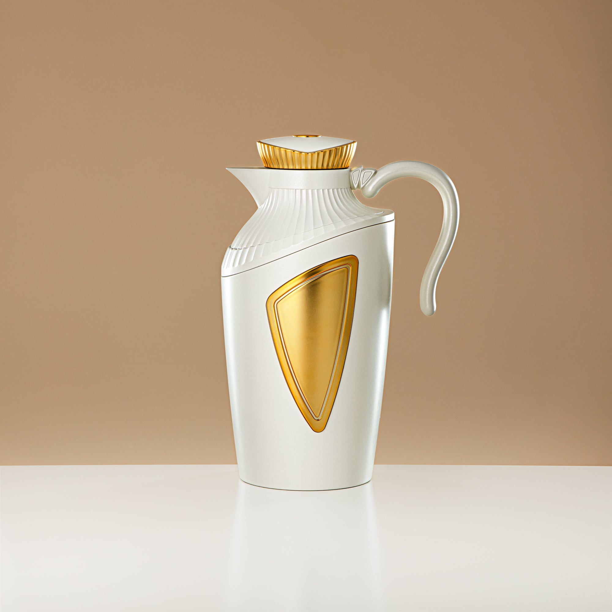 المرجان طقم ترامس قطعتان مطفي أبيض وذهبي - UWP-0700/1000 Q330YZE22