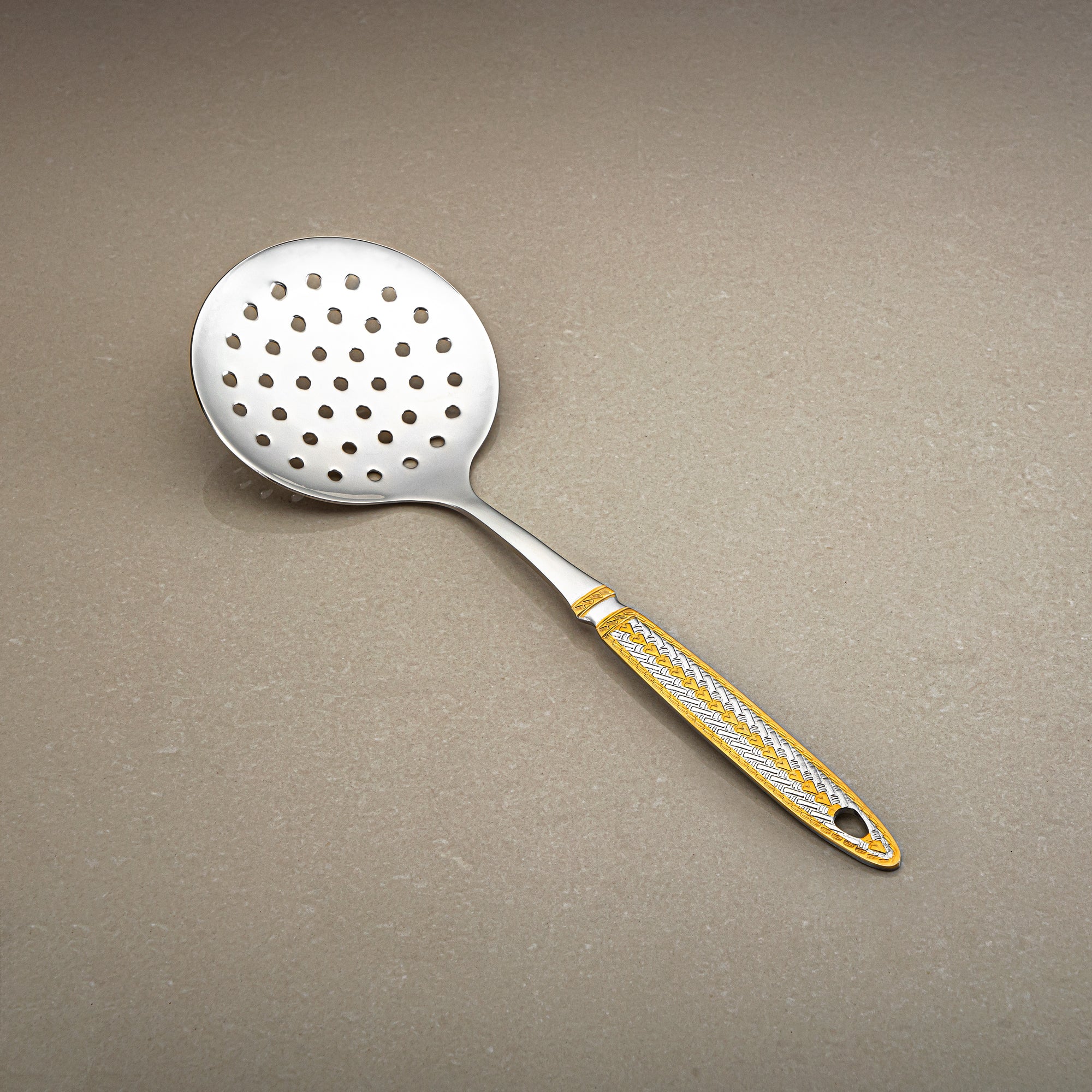 أدوات مائدة أنيقة من ألومارجان سمول سكيمر، ستانلس ستيل، فضي وذهبي (CUT0010484)