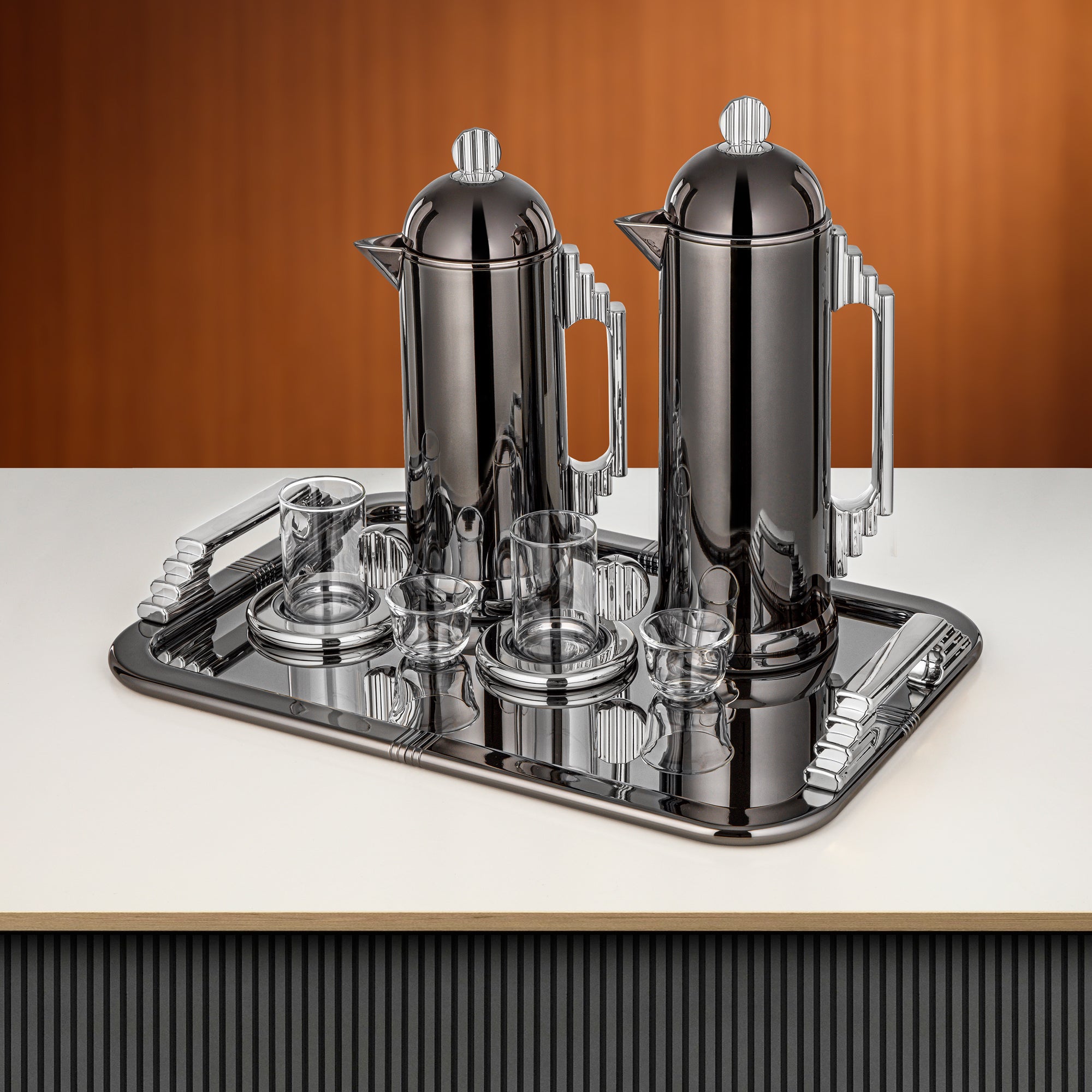 طقم شاي وقهوة المرجان ٢١ قطعة باللون الأسود المعدني والفضي