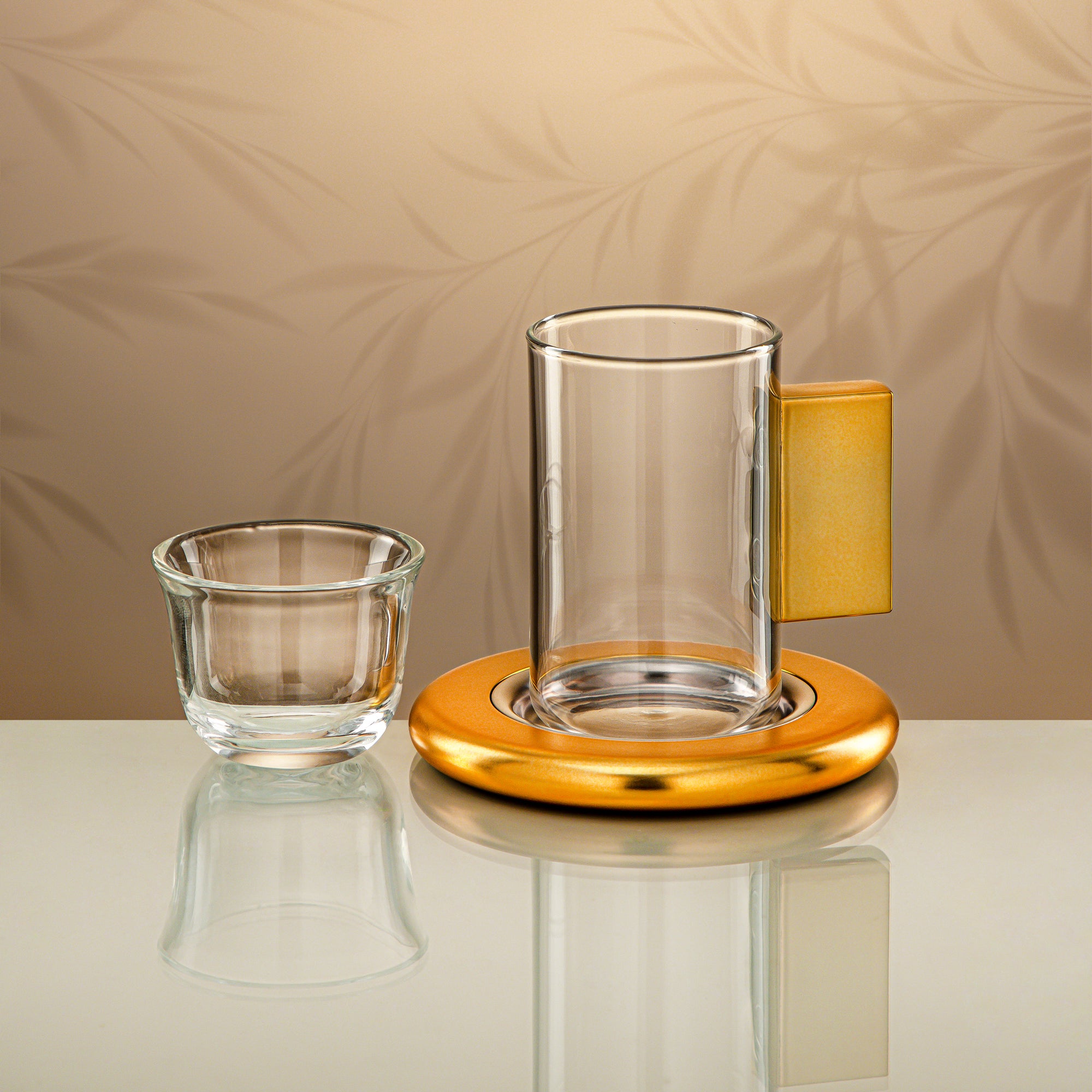 Almarjan Tea Set 18 Pieces Clear with Matt Gold Accents