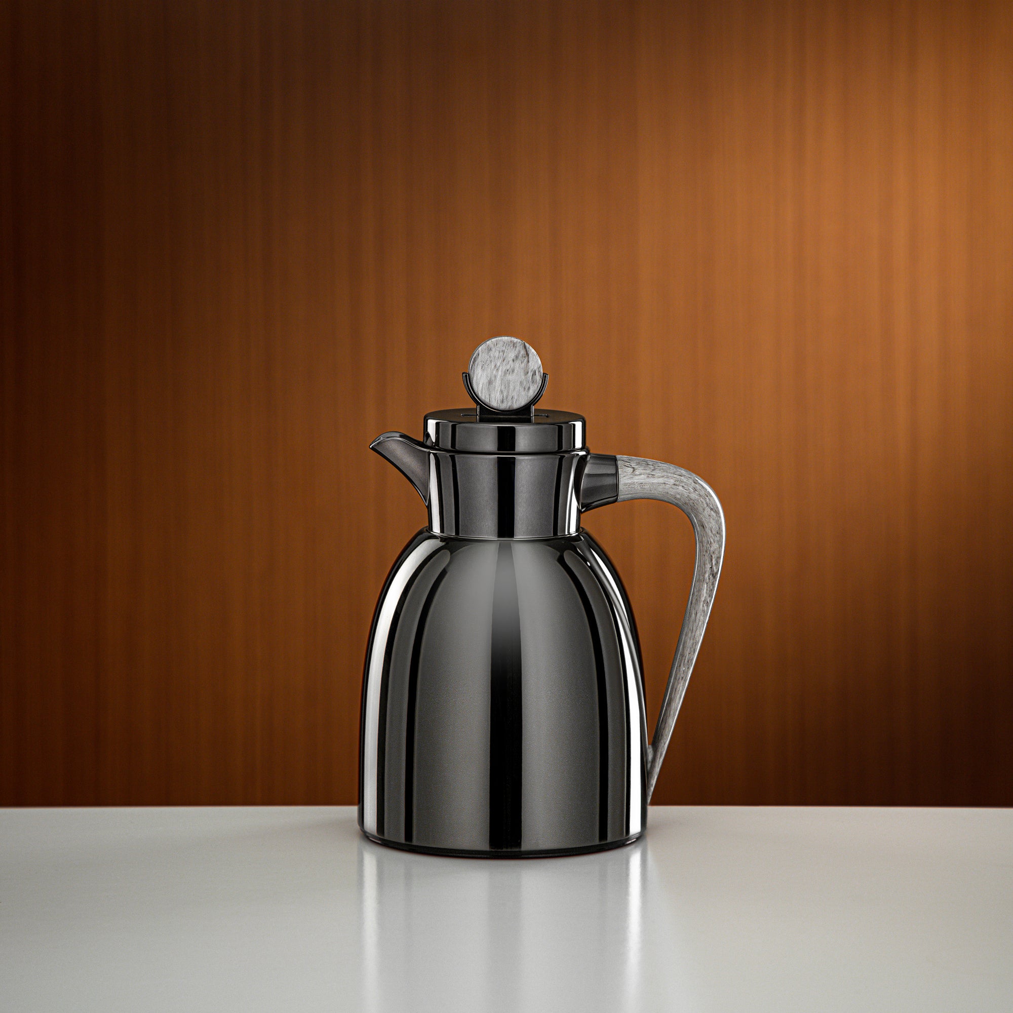 ترمس المرجان سعة 0.7 لتر باللون الأسود الفحمي والرخام