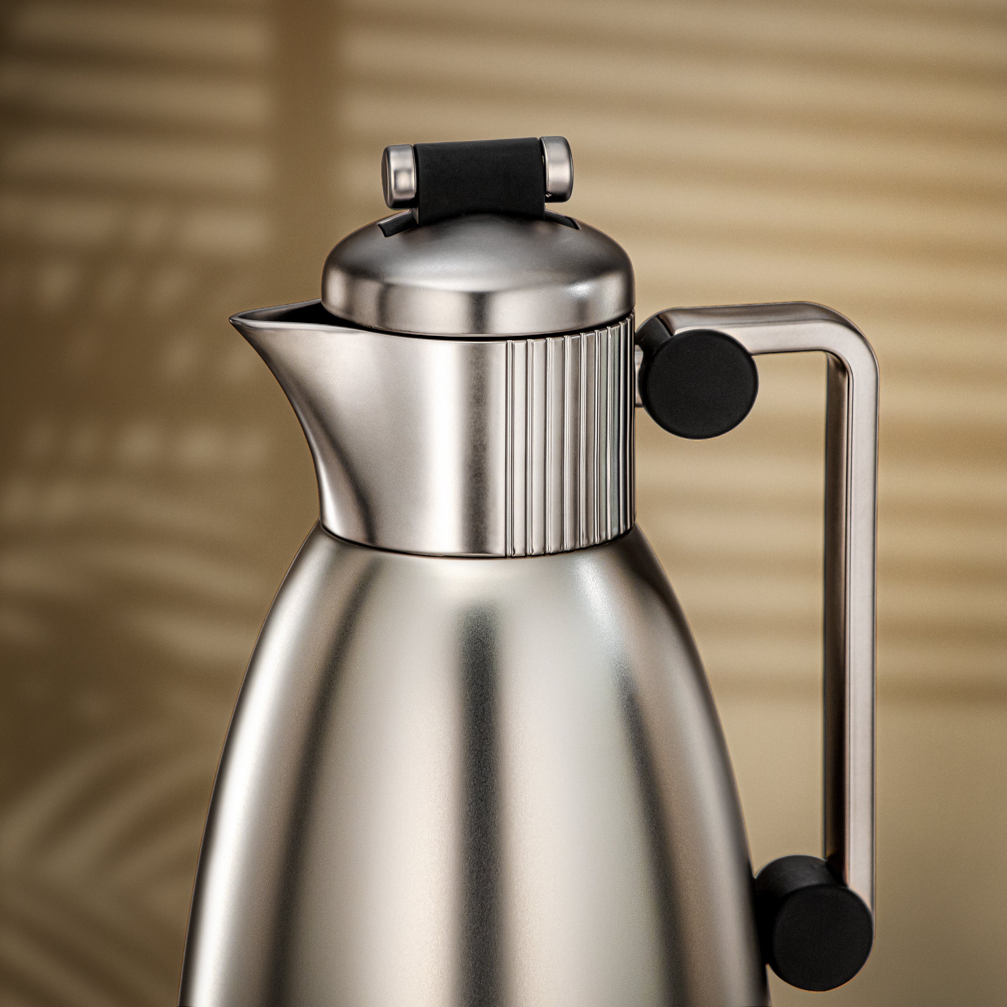 طقم ترامس المرجان 0.7 لتر و1 لتر مطفي نيكل ومطفي أسود