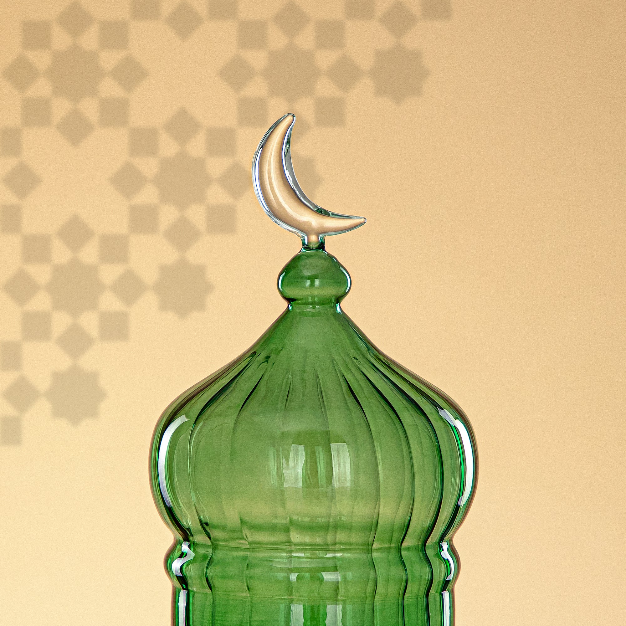 Almarjan Minaret Table Decoration 23cm x 15cm Transparent Green with Clear Crescent Moon – Noor Al Layali