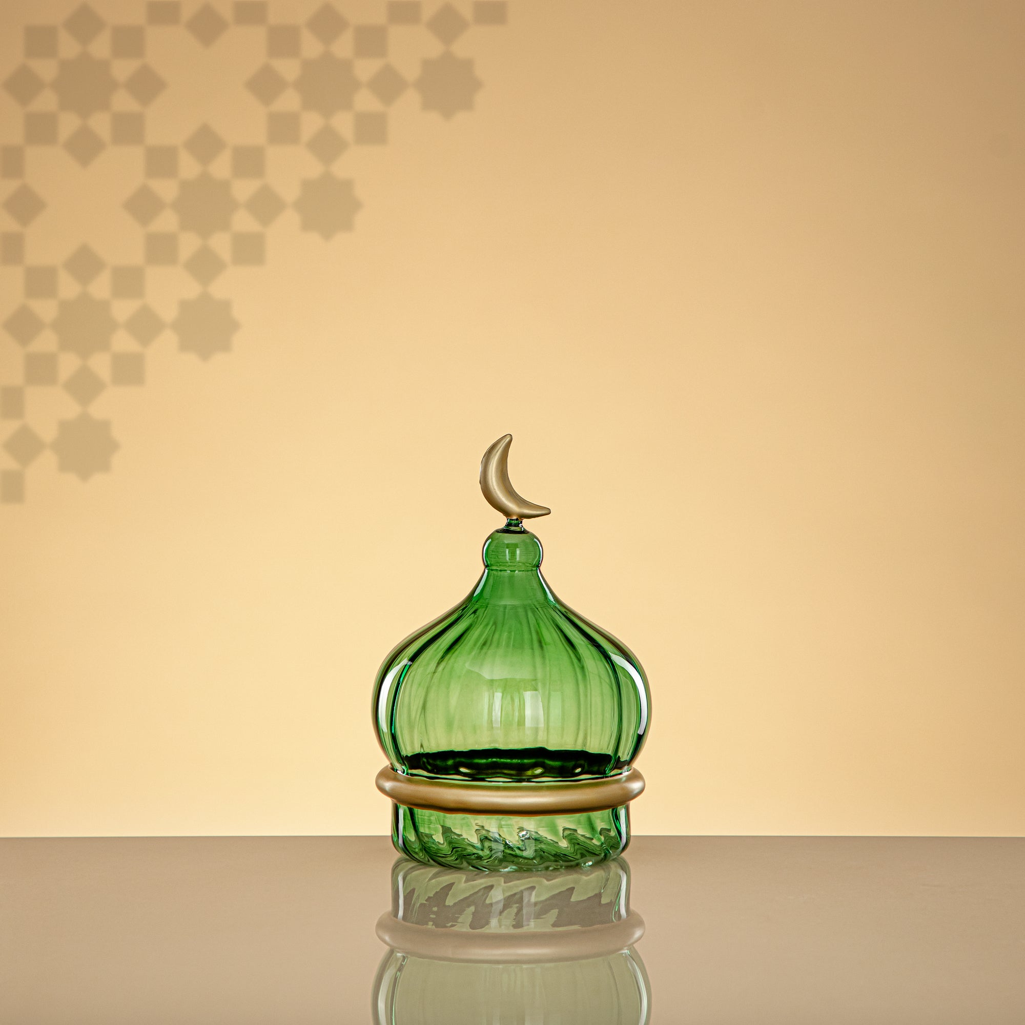Almarjan Minaret Table Decoration 17cm x 11cm Transparent Green with Golden Lines & Crescent Moon – Noor Al Layali