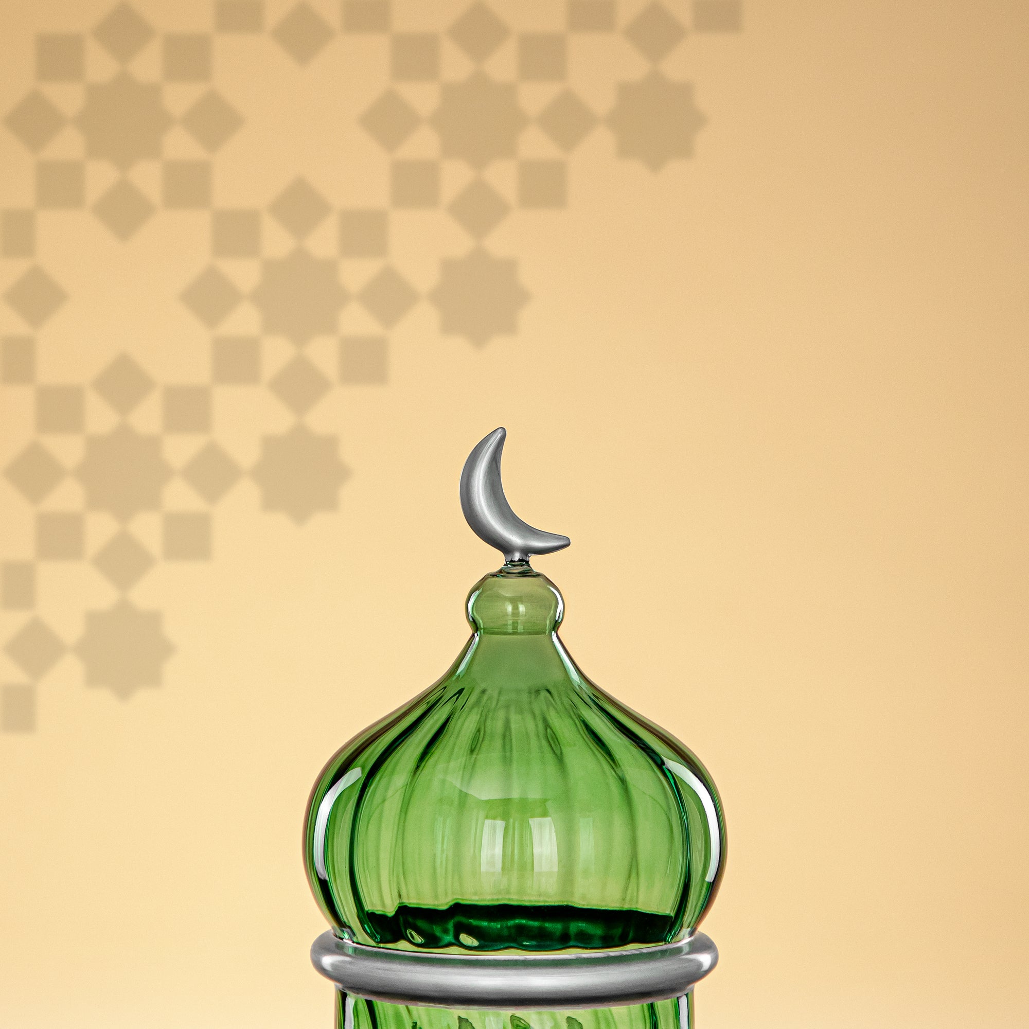 Almarjan Minaret Table Decoration 17cm x 11cm Transparent Green with Silver Lines & Crescent Moon – Noor Al Layali