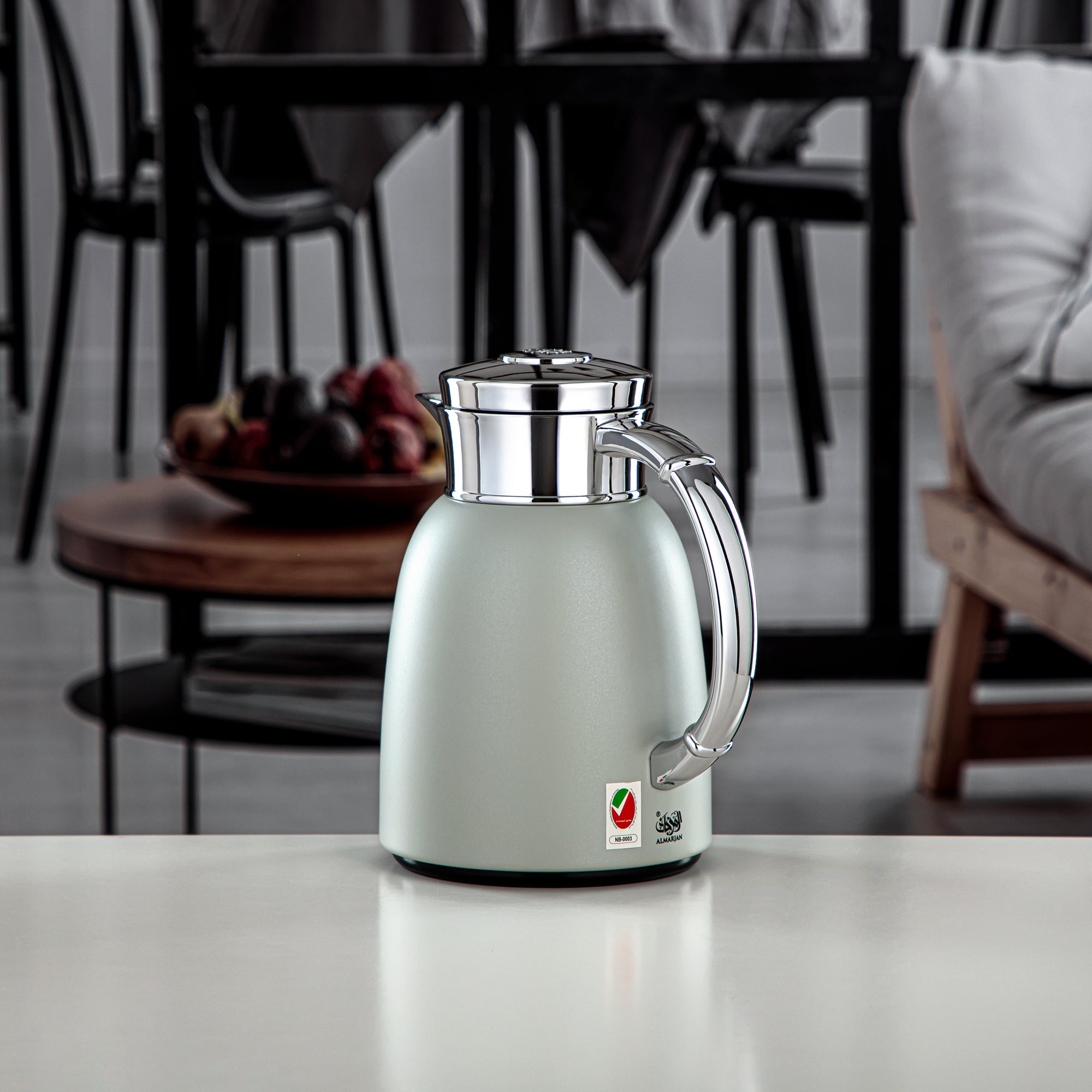 ترمس المرجان سعة 0.65 لتر (QVC-0650Q265YZC) - زر ضغط، رمادي حجري وفضي | أدوات تقديم عصرية