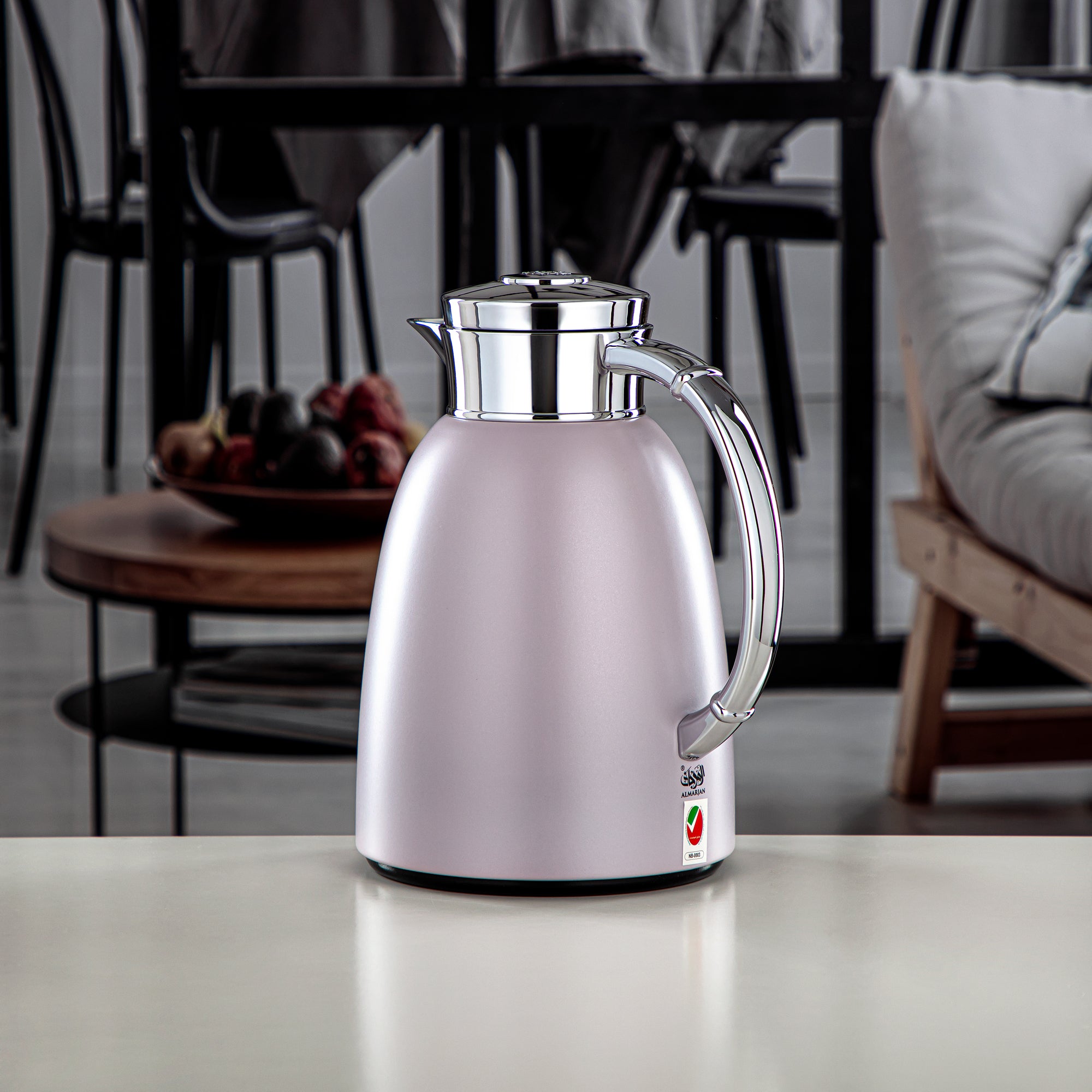 ترمس المرجان سعة 1.0 لتر (QVC-1000Q404YZC) - زر ضغط، بنفسجي فاتح | أدوات تقديم عصرية