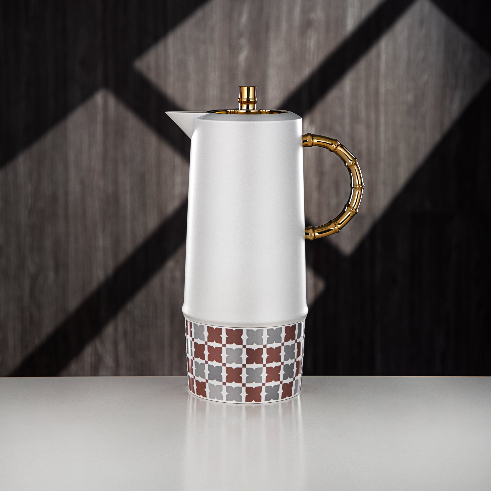 ألمرجان طقم ترامس، زر ضغط، ABS، 0.6 لتر + 1 لتر، أبيض وذهبي (SJ28WG) - تقديم الشاي والقهوة