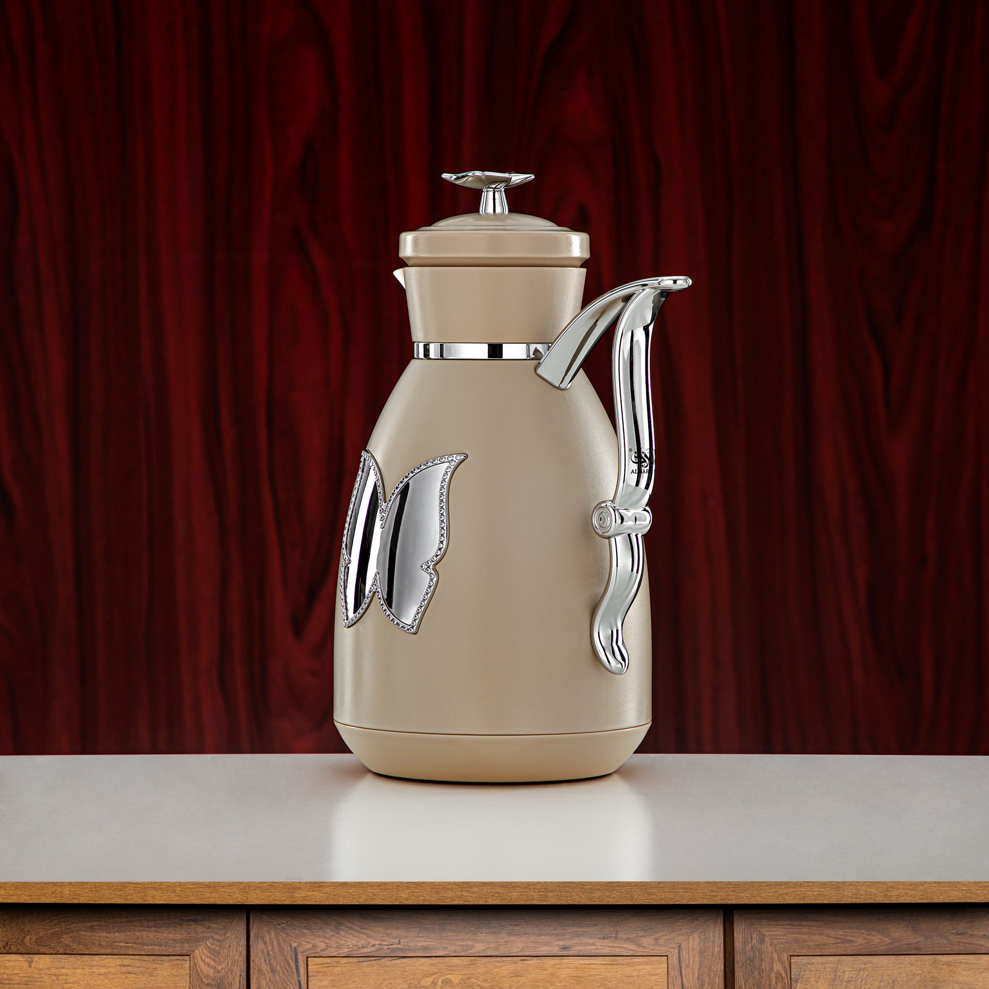 طقم ترامس المرجان زر ضغط بلاستيك 0.7 لتر + 1 لتر بيج وفضي (SM-2C142-070/100 BG/C) - زجاجة شاي وقهوة