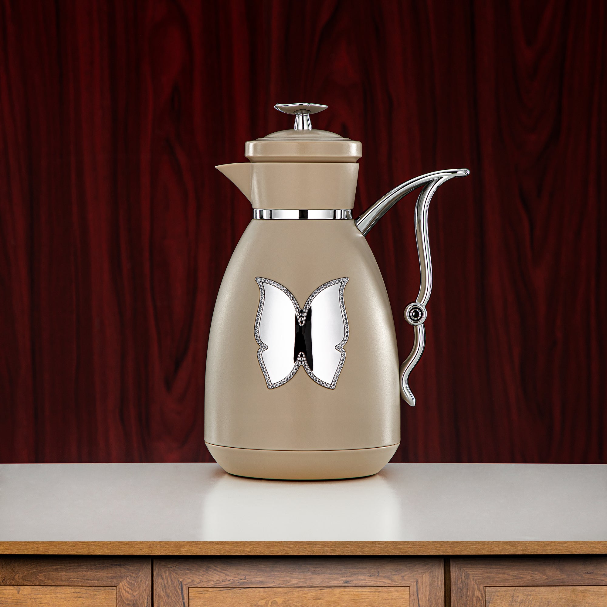 طقم ترامس المرجان زر ضغط بلاستيك 0.7 لتر + 1 لتر بيج وفضي (SM-2C142-070/100 BG/C) - زجاجة شاي وقهوة