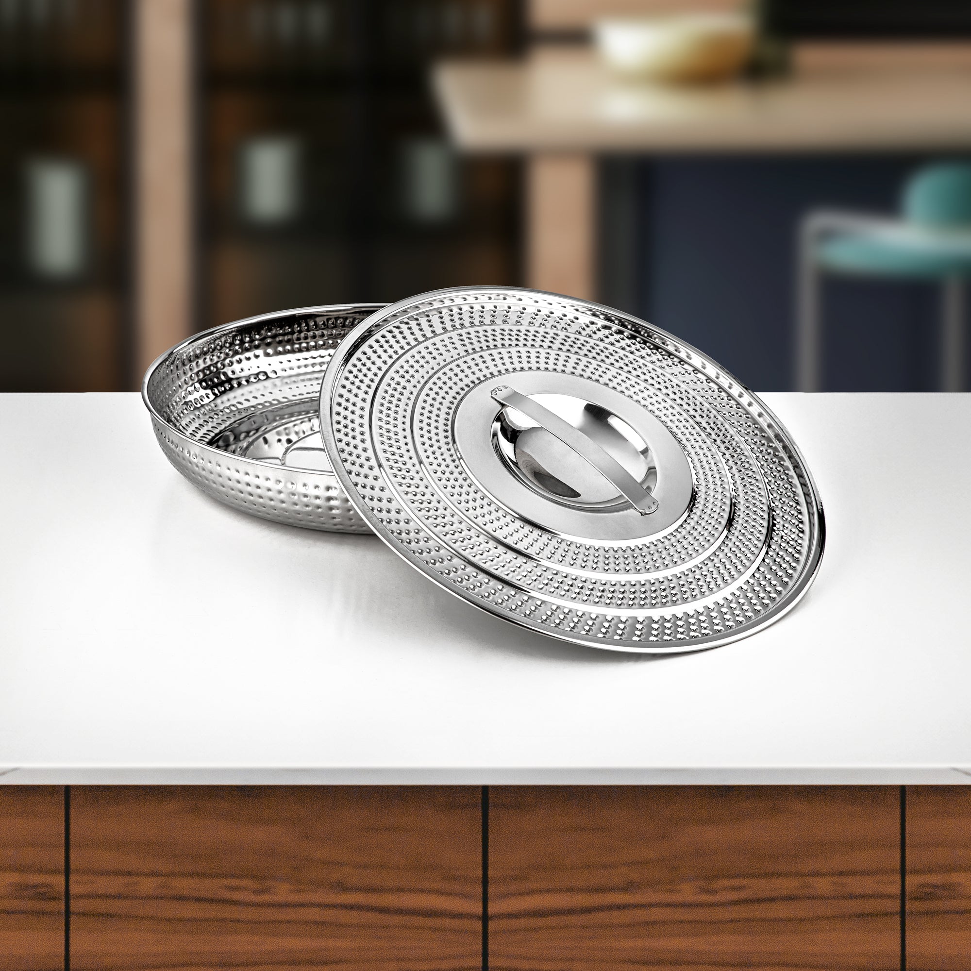 صينية خبز المرجان مع غطاء ستانلس ستيل مطروق بلمعة مرآة 36 سم (H24M2) – أدوات تقديم الإفطار | رمضان والتجمعات